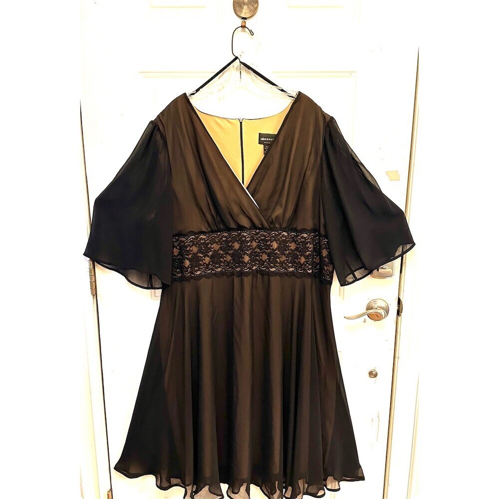 Connected Woman Dress Womens 24W Black V-Neck Flutter Sleeve Lace Cocktail